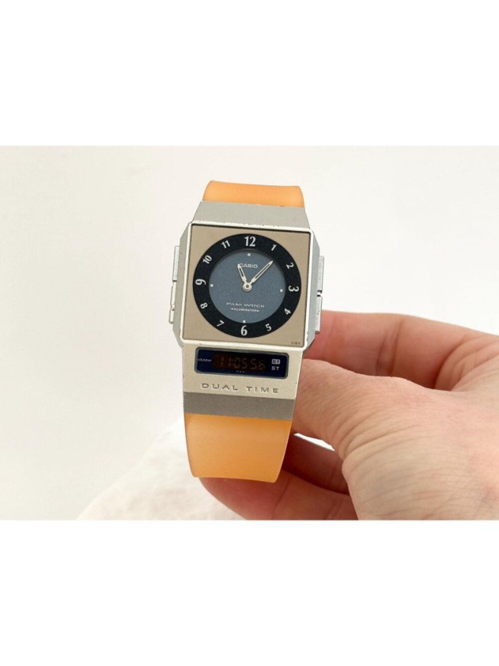 CASIO FS-01 2324 Orange & Blue Illuminator Dual Time Japanese 90's Film Watch - Picture 15 of 16
